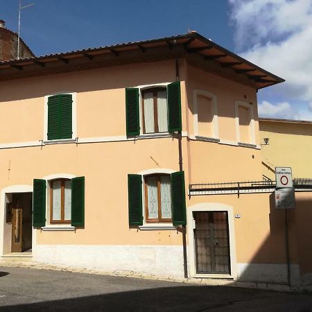 La Terrazza Apartment Chiusi Luaran gambar
