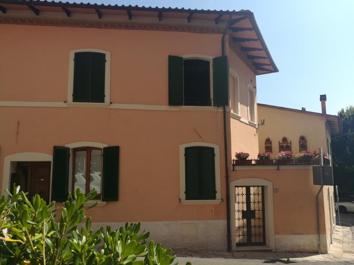 La Terrazza Apartment Chiusi Luaran gambar